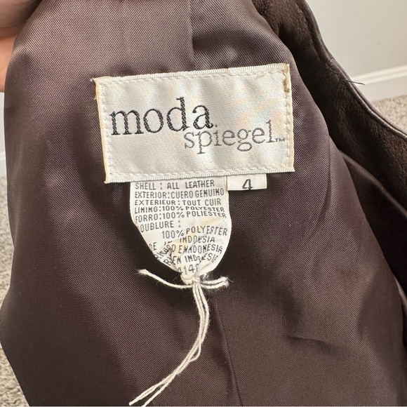 Vintage Leather Jacket by Moda Spiegel - Picture 8 of 10